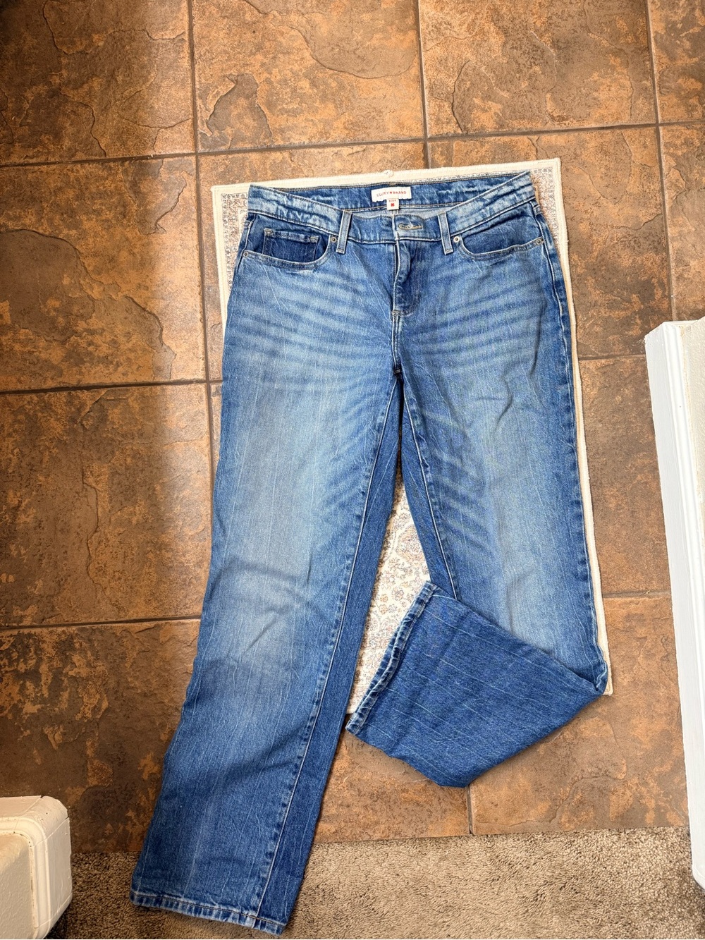 Lucky Brand Mid Wash Blue Straight-Leg Jeans